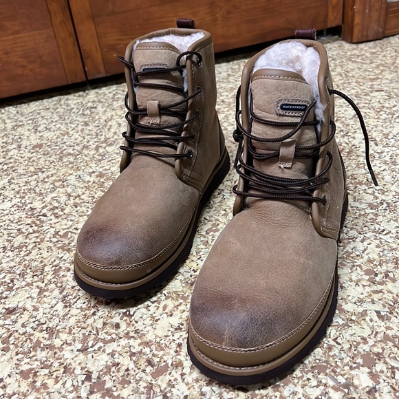 UGG’s men waterproof winter boots - Picture 1 of 6